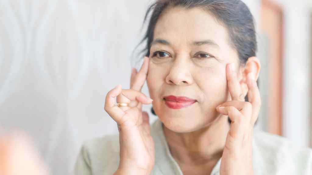 How does anti-aging cream works